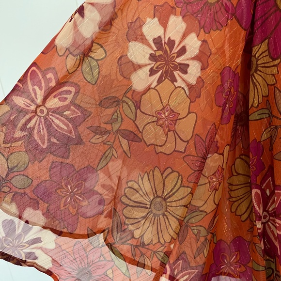 NEW BoutiqueTabitha Rust Floral Flare Sleeve Mini Dress Size Large - Picture 10 of 14